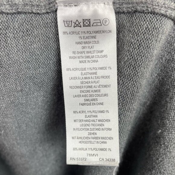 French Connection Oversize V-neck Sweater Size Medium - Picture 4 of 5